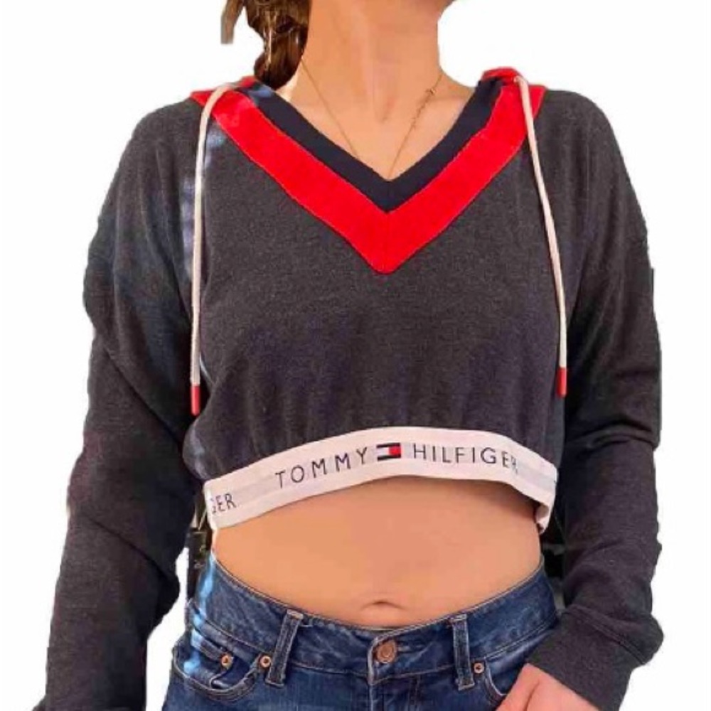 M. Tommy Hilfiger Cropped Hoodie
